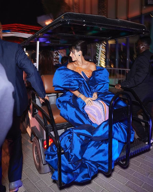 Captivating Looks Of Nora Fatehi In Colorful Outfit